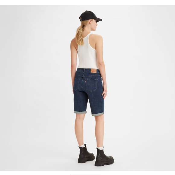 Levi’s Classic Bermuda Shorts - Picture 7 of 9